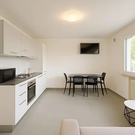 Sunset With Parking Апартаменты *