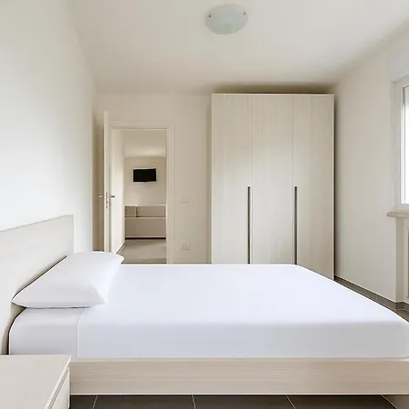 Sunset With Parking Апартаменты